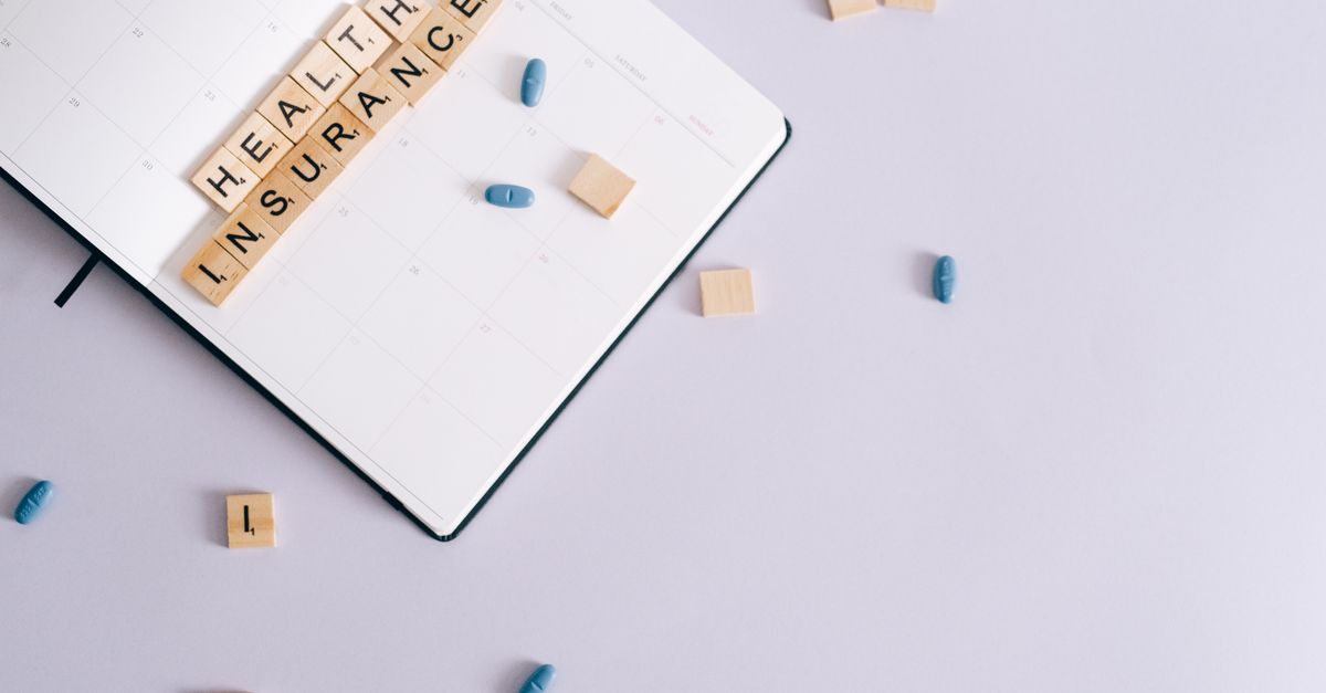 découvrez la durée de validité de votre carte d'assurance santé et les démarches pour son renouvellement afin de bénéficier d'une couverture continue.